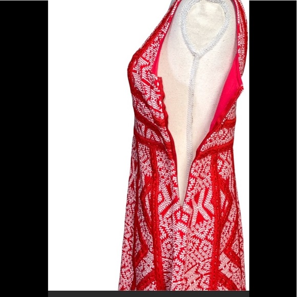 Anthropologie Mauve Emma Red And White Geometric Print Mini - Picture 9 of 9